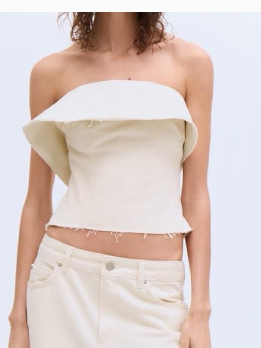 NEW ZARA Zara ZW Strapless Ruffled Crop Top size S and m 
🚨FIRM PRICE